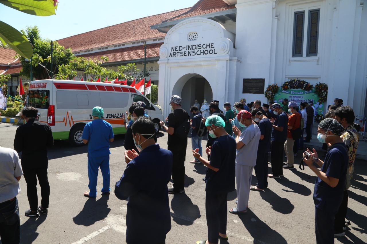 Suasana Haru Warnai...