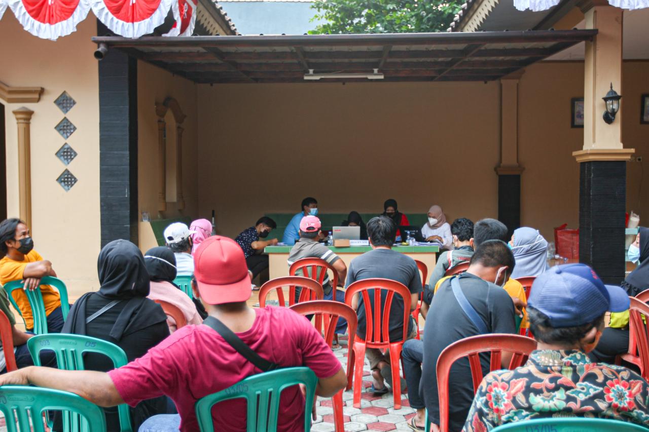 Jemput Bola, Pengurus...