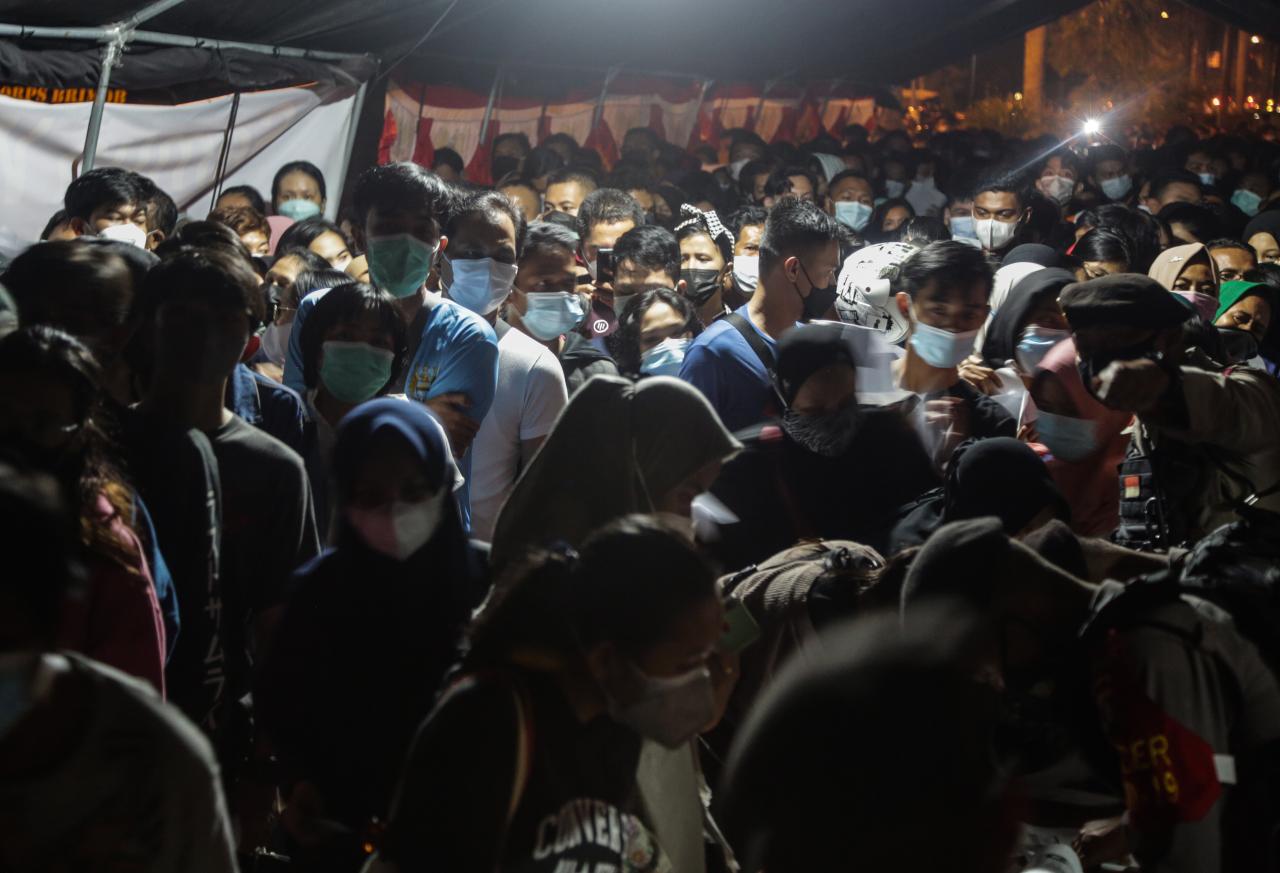 Begini Penampakan Kerumunan...