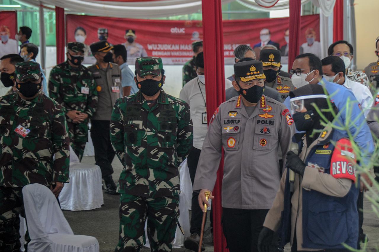 Panglima TNI dan Kapolri...