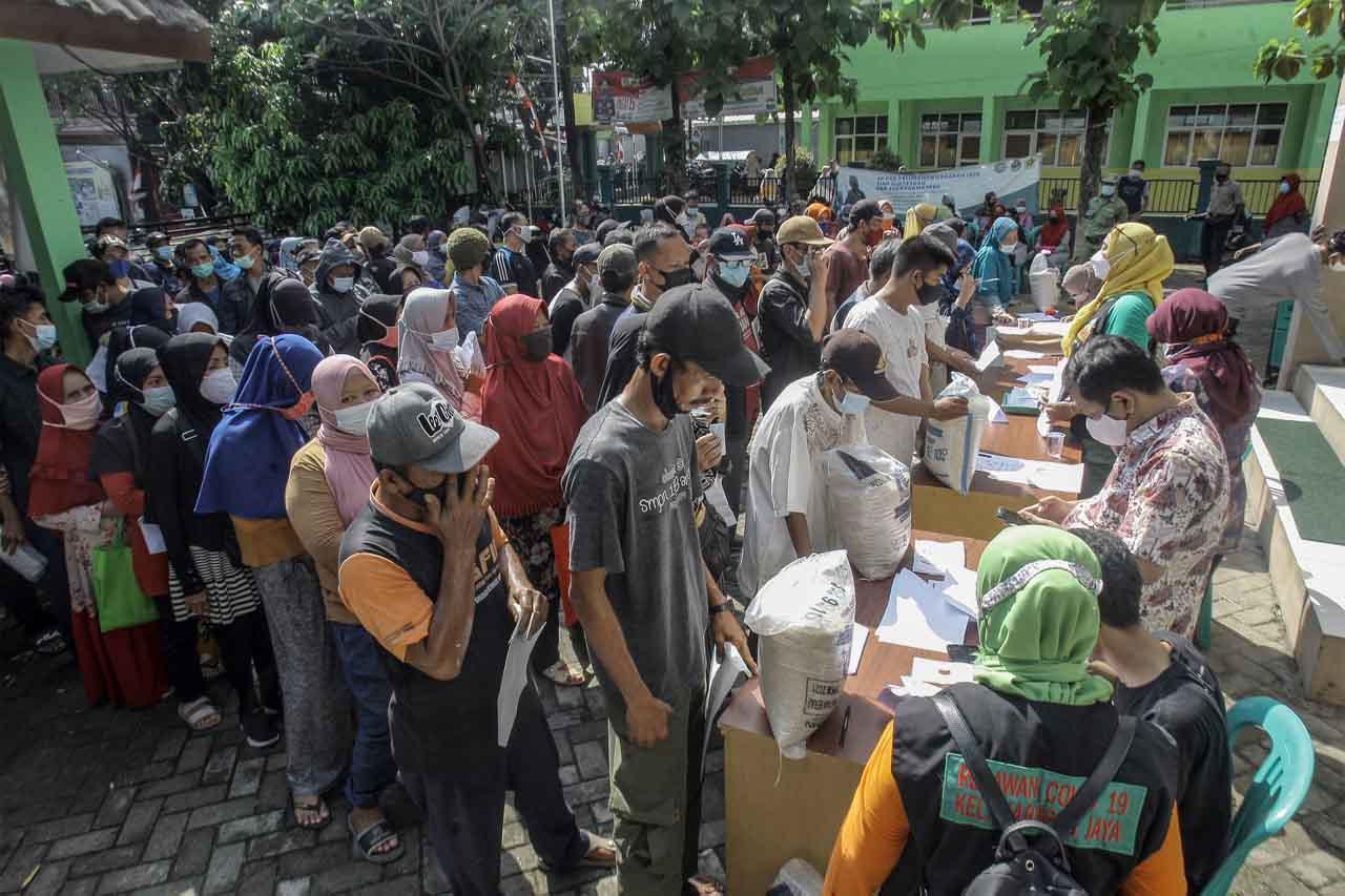 Penyaluran Bantuan Sosial...