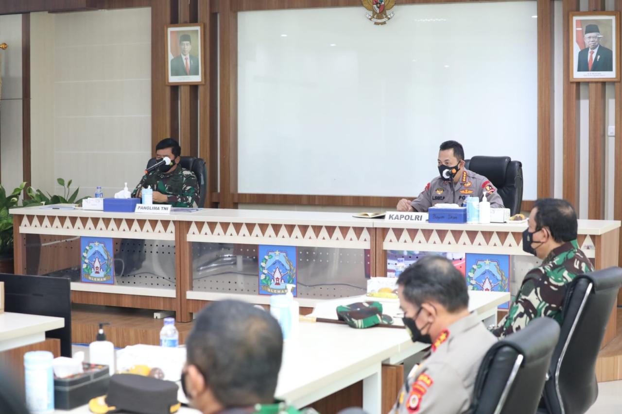 Panglima TNI Tegaskan...