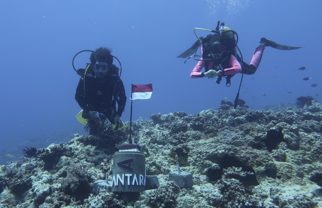 Tugu Merah Putih ANTARA...