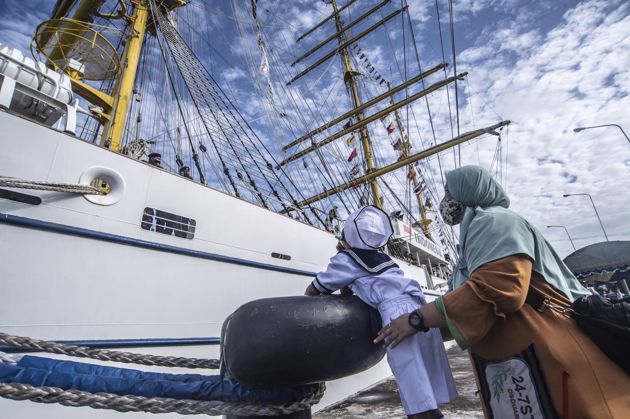 Pelepasan KRI Bima Suci...