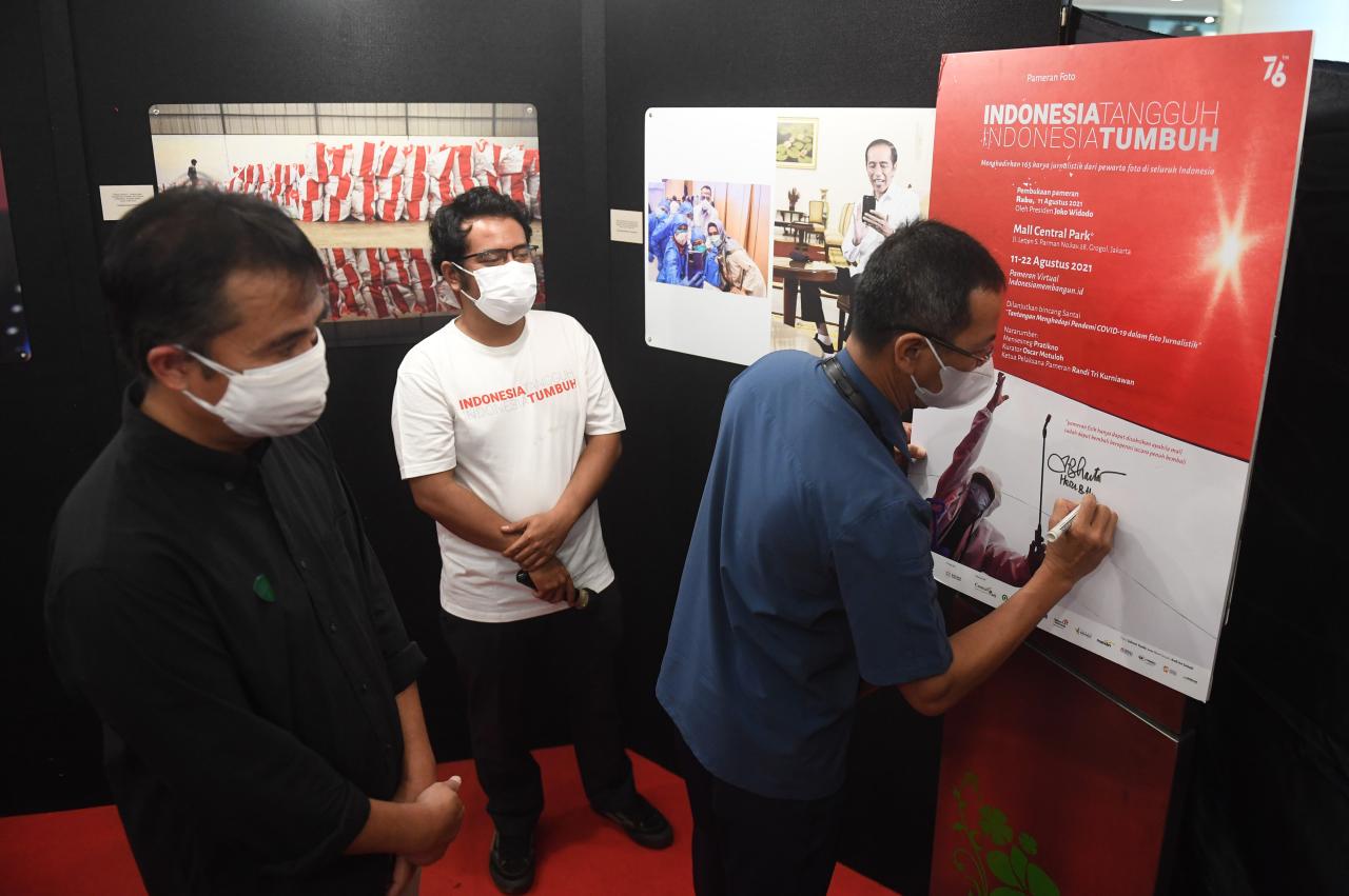 Pameran Foto Indonesia...