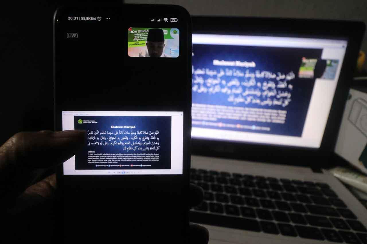 Doa Bersama ASN Kementerian...