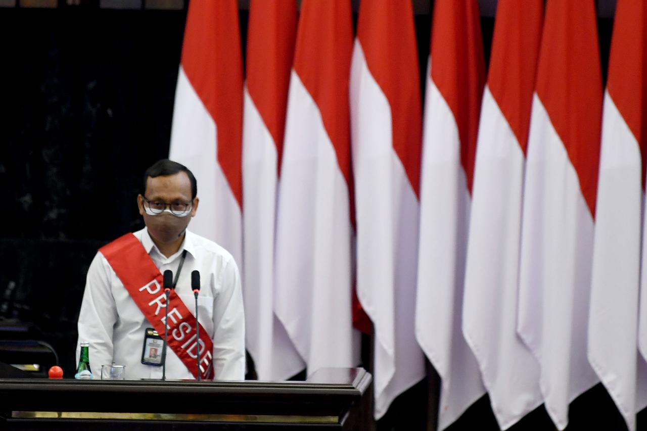Gladi Persiapan Sidang...