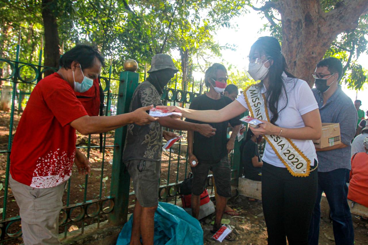 Junjung Kepedulian Sosial...