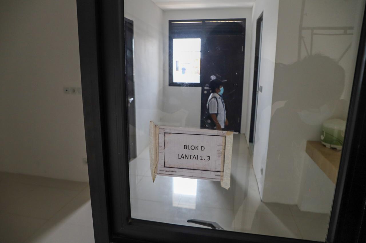 Melihat Lebih Dekat...