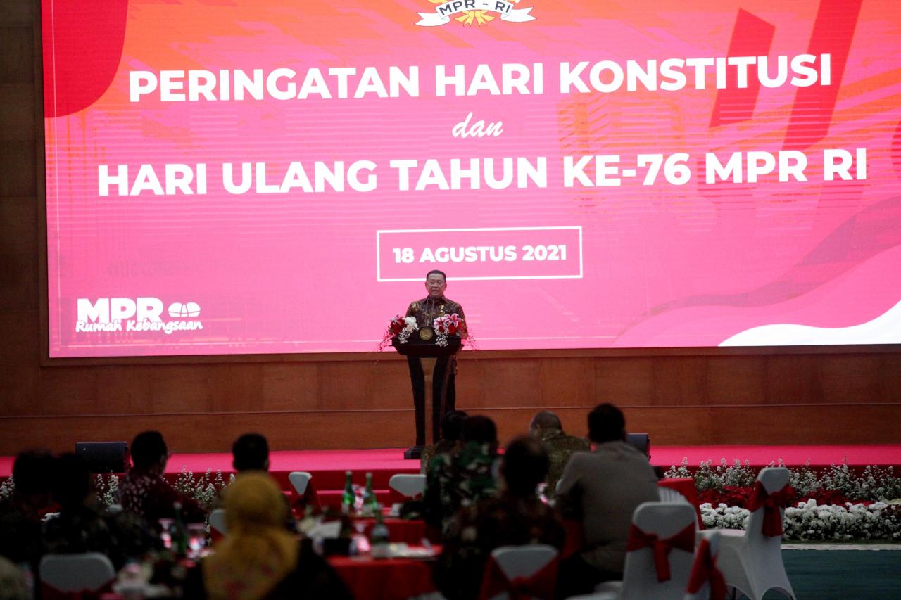 Peringatan Hari Konstitusi...