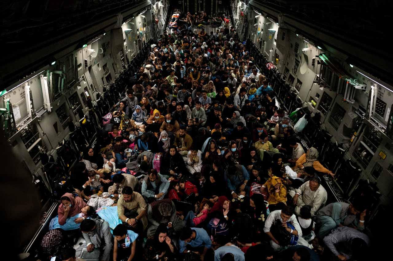 Ramai-ramai Menyelamatkan...
