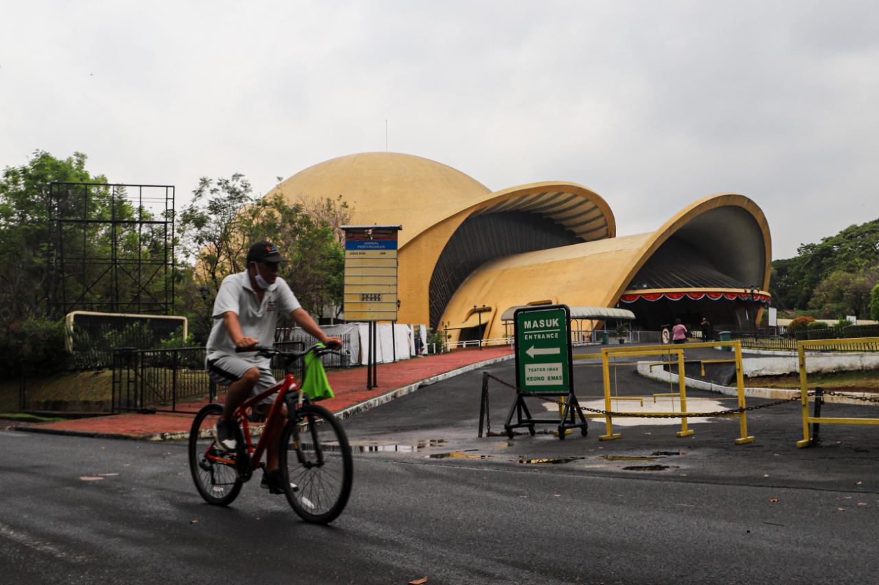 TMII Dibuka Terbatas...