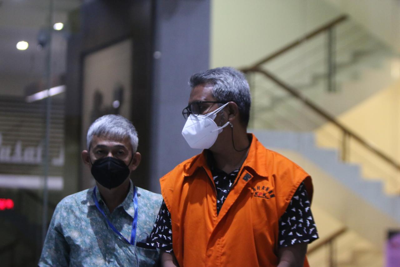 Pemeriksaan Perdana...