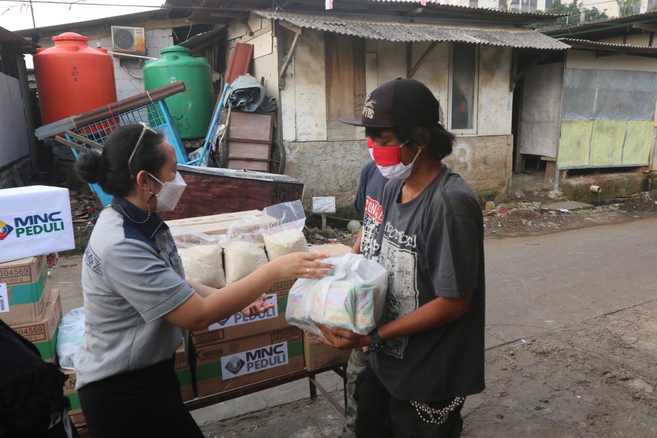 Bantu Anak Jalanan,...