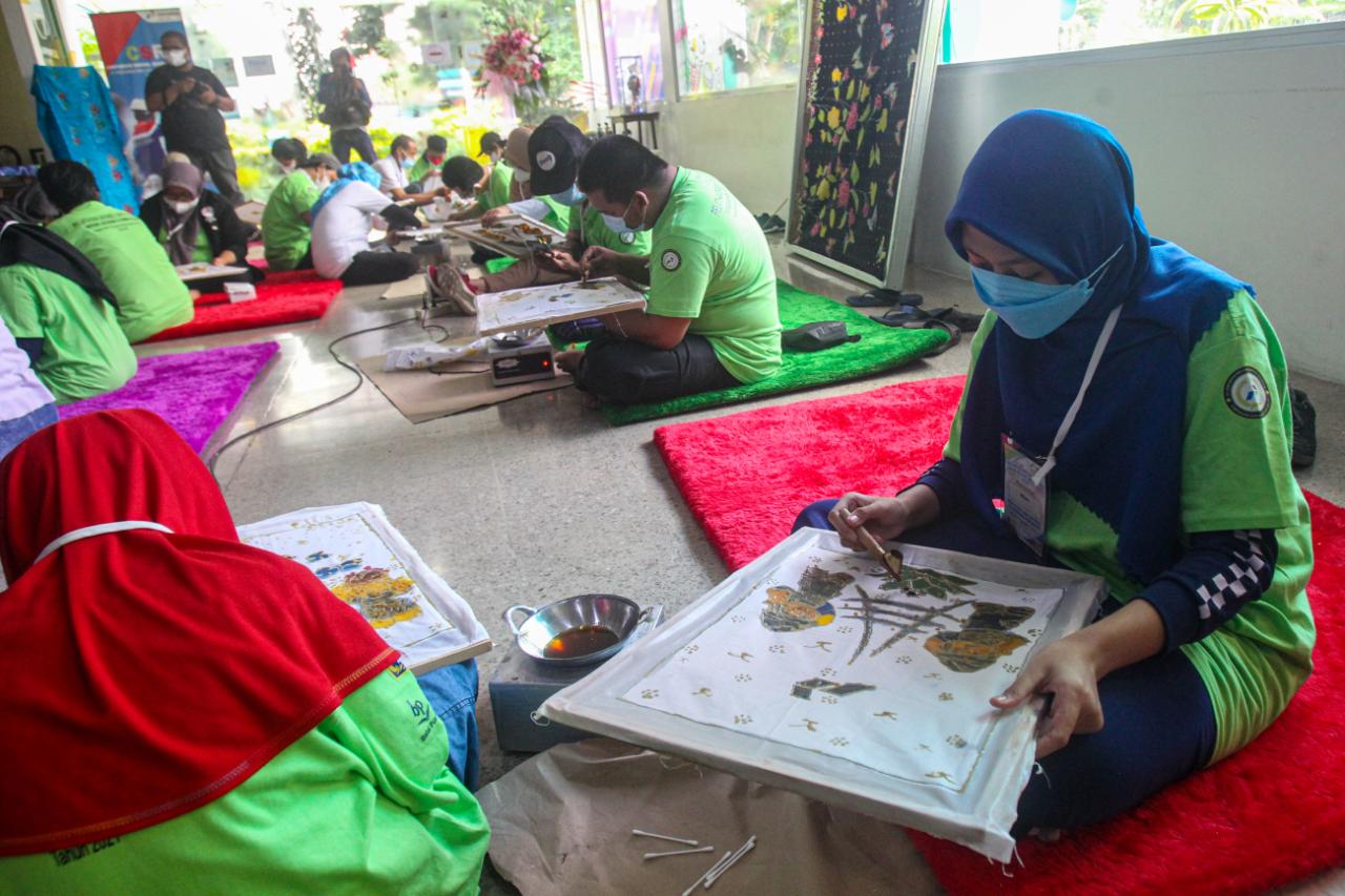 Pelatihan Membatik Betawi...