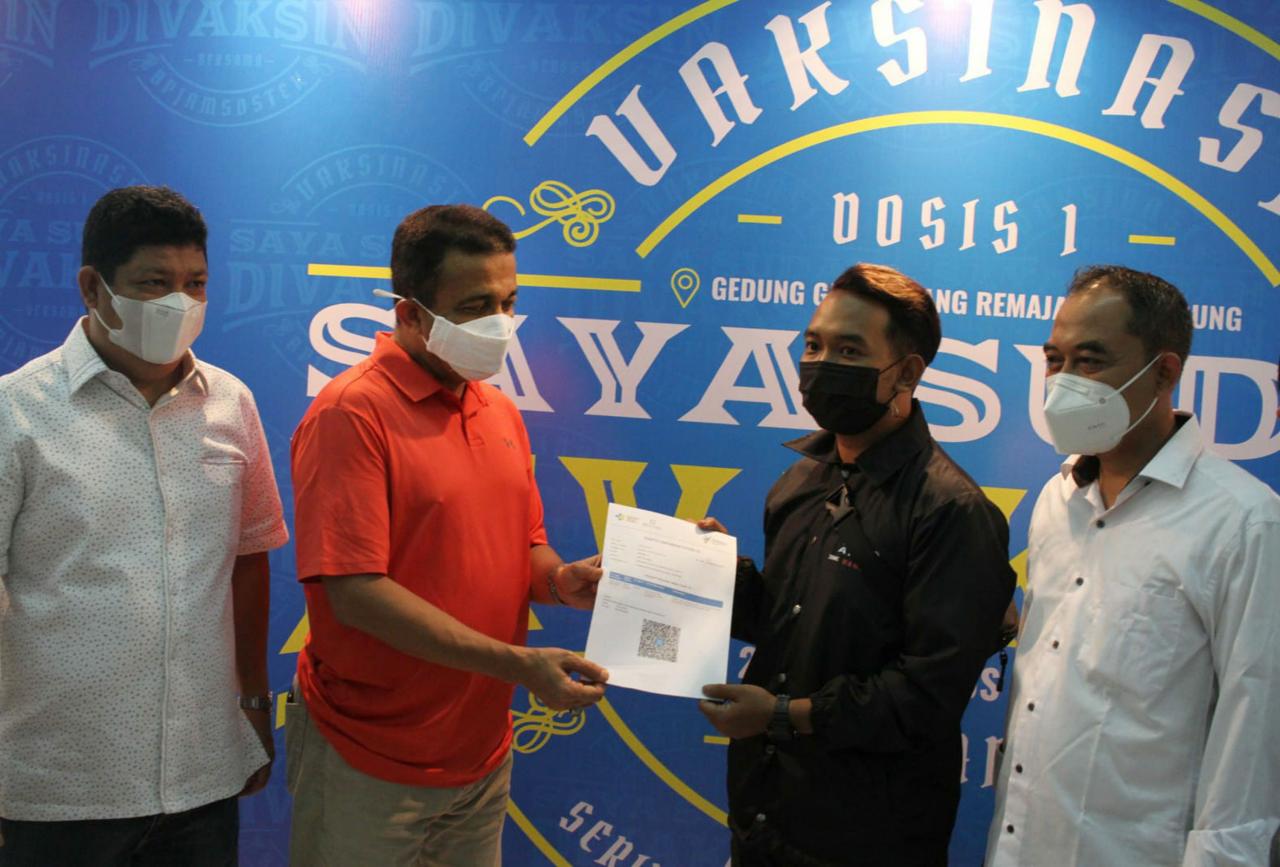 Vaksinasi Covid-19 untuk...
