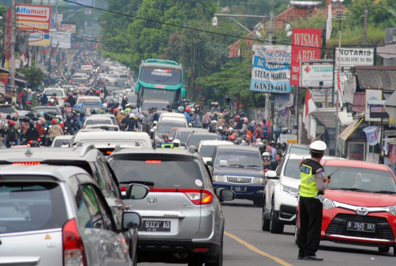 Jalur Wisata Puncak...
