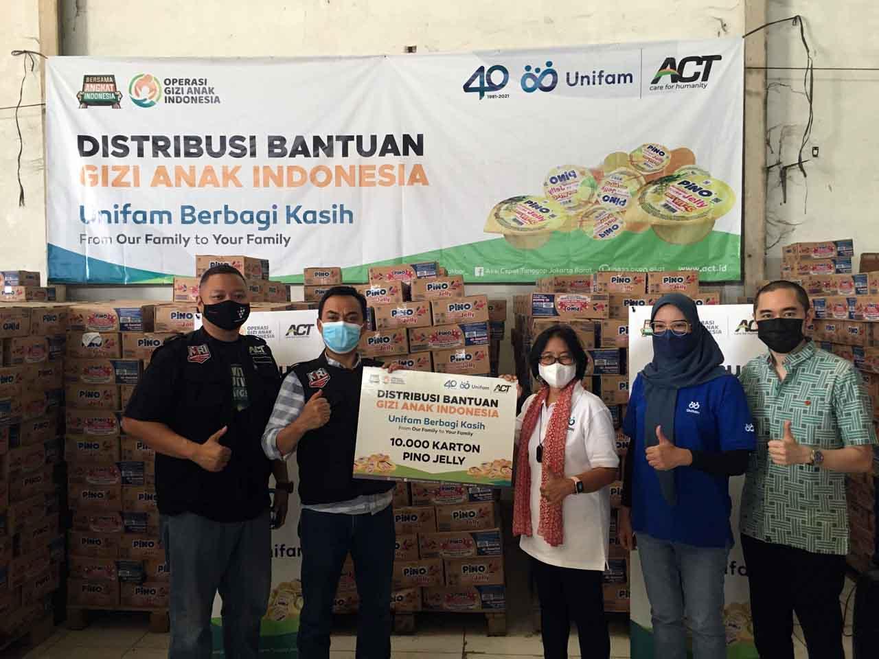 Unifam Berbagi Kasih...