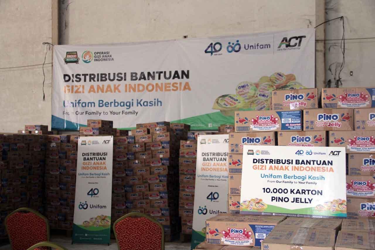 Unifam Berbagi Kasih...