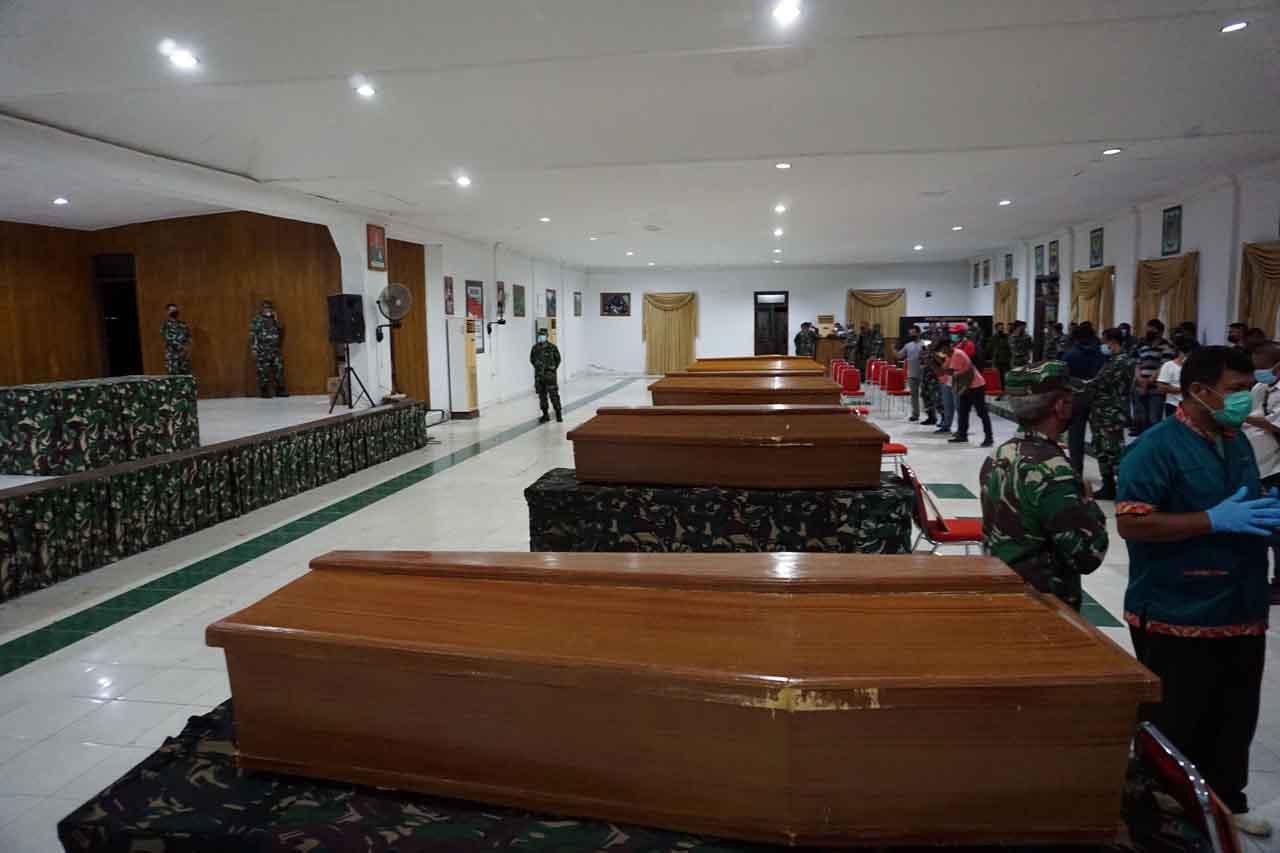 Empat Jenazah Korban...