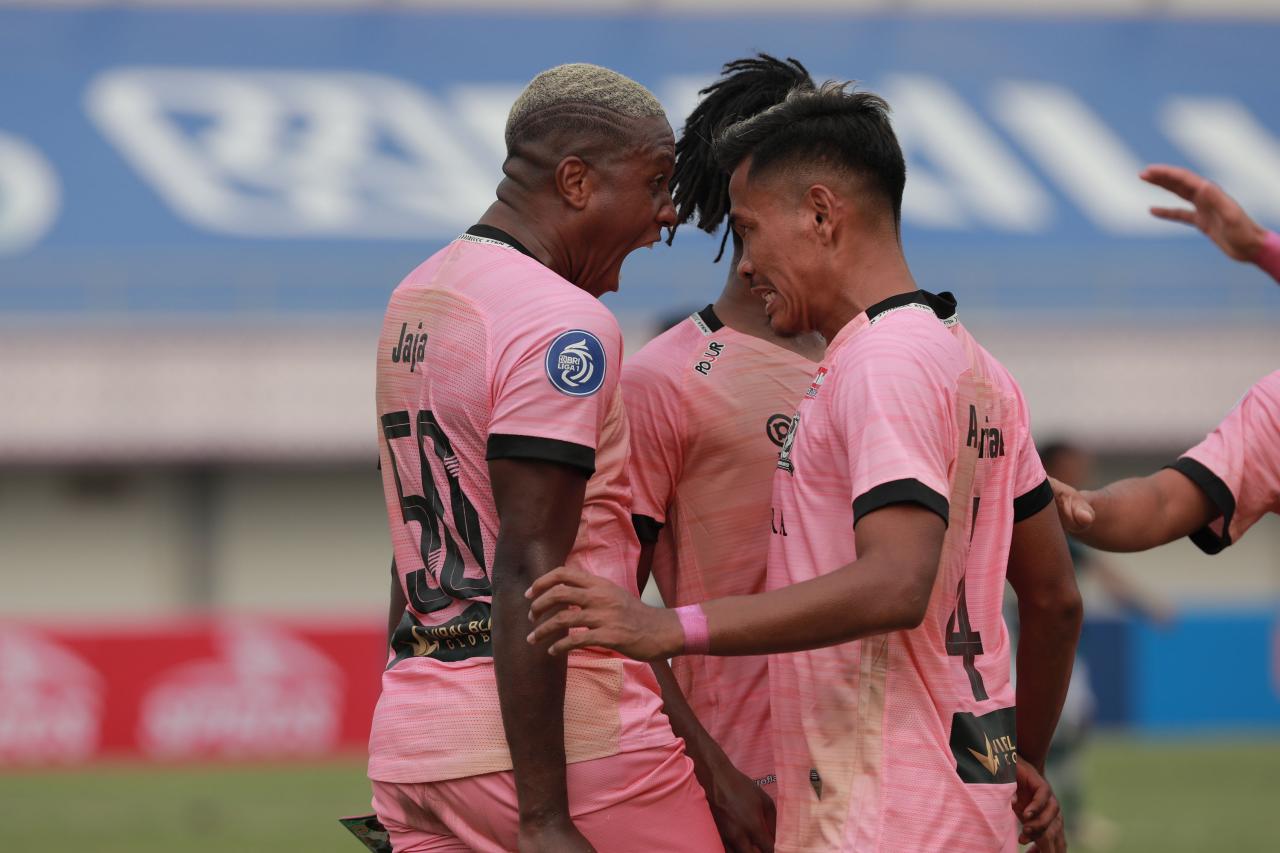 Madura United Ditahan...