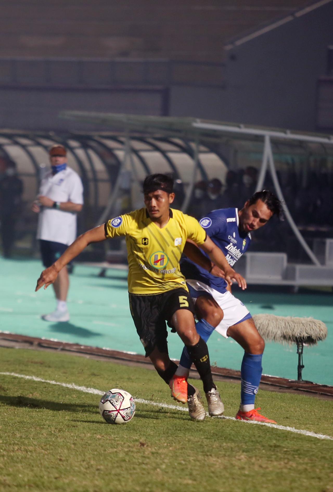 Persib Bandung Tundukkan...