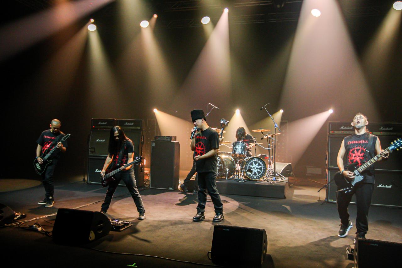 Penampilan Burgerkill...
