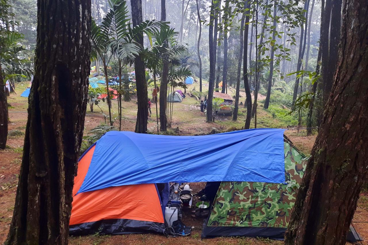Berkemah di Curug Hiji...