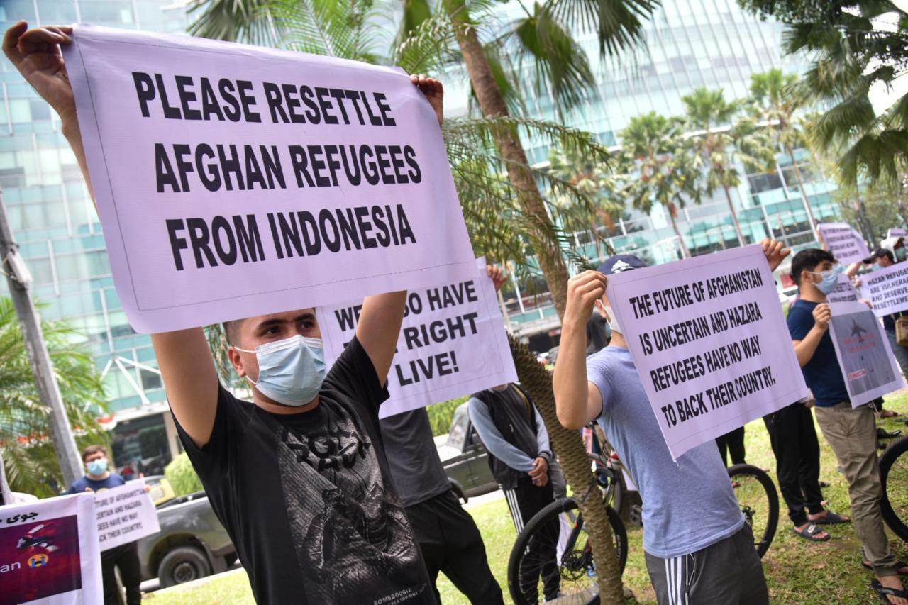 Ratusan Imigran Afghanistan...