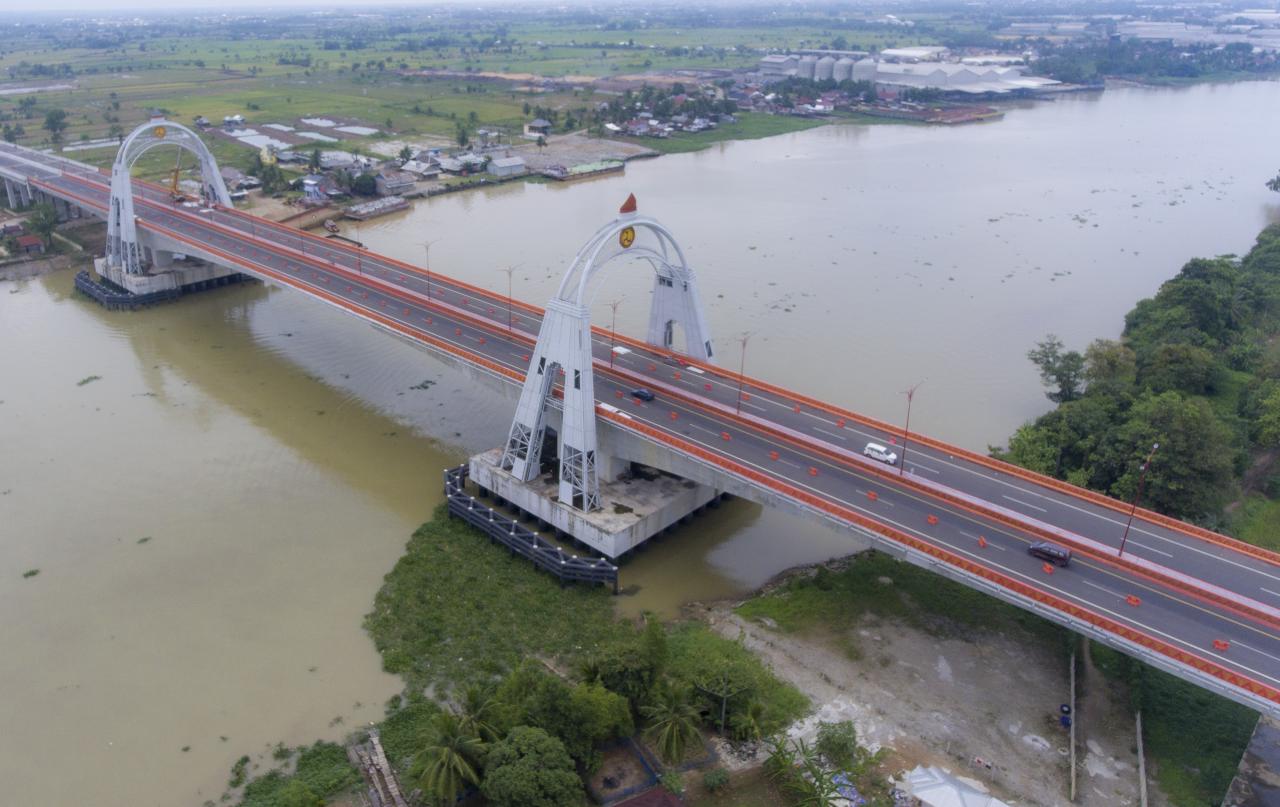 Jalan Tol Trans Sumatera...