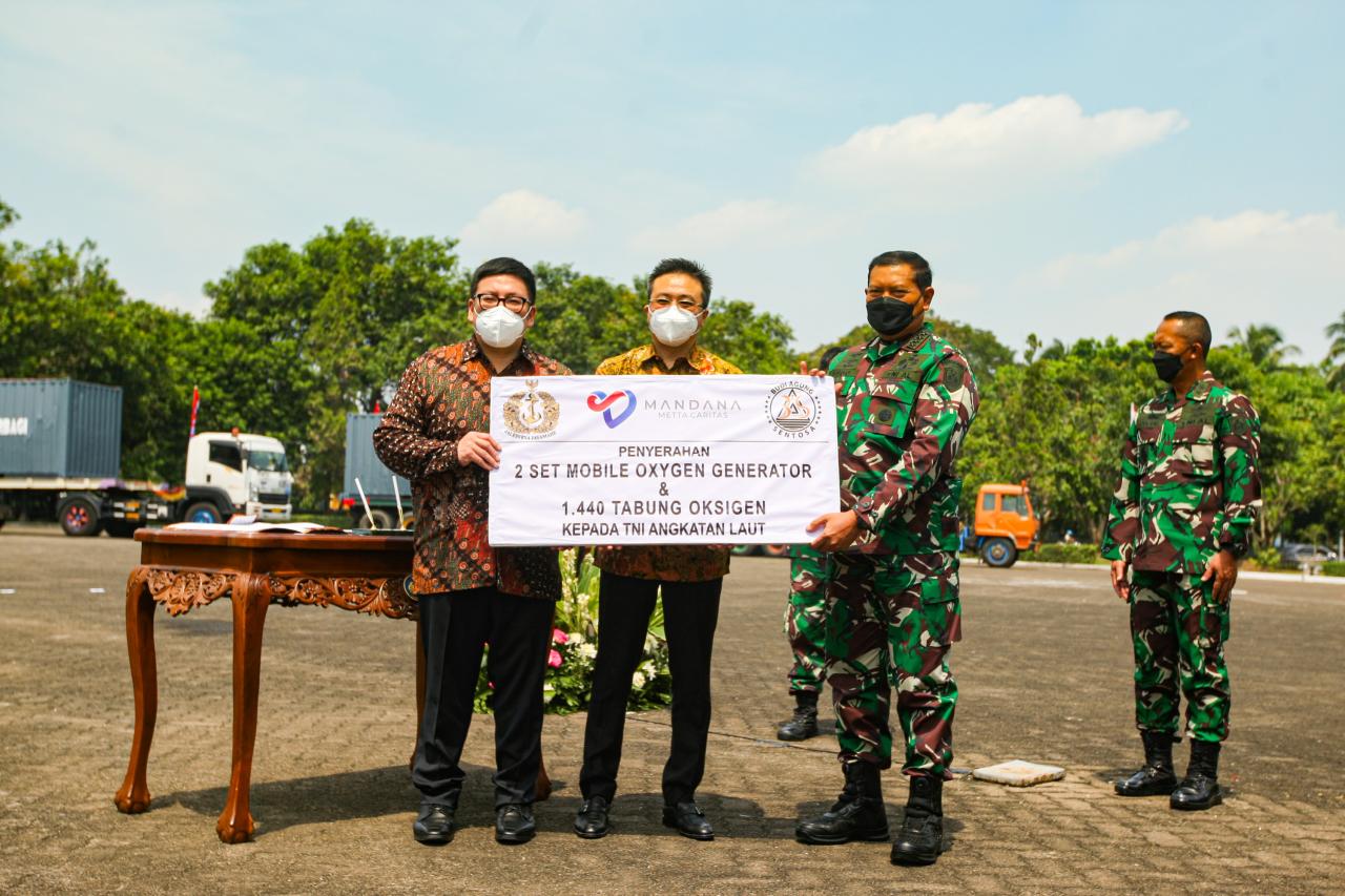 TNI AL Terima Bantuan...