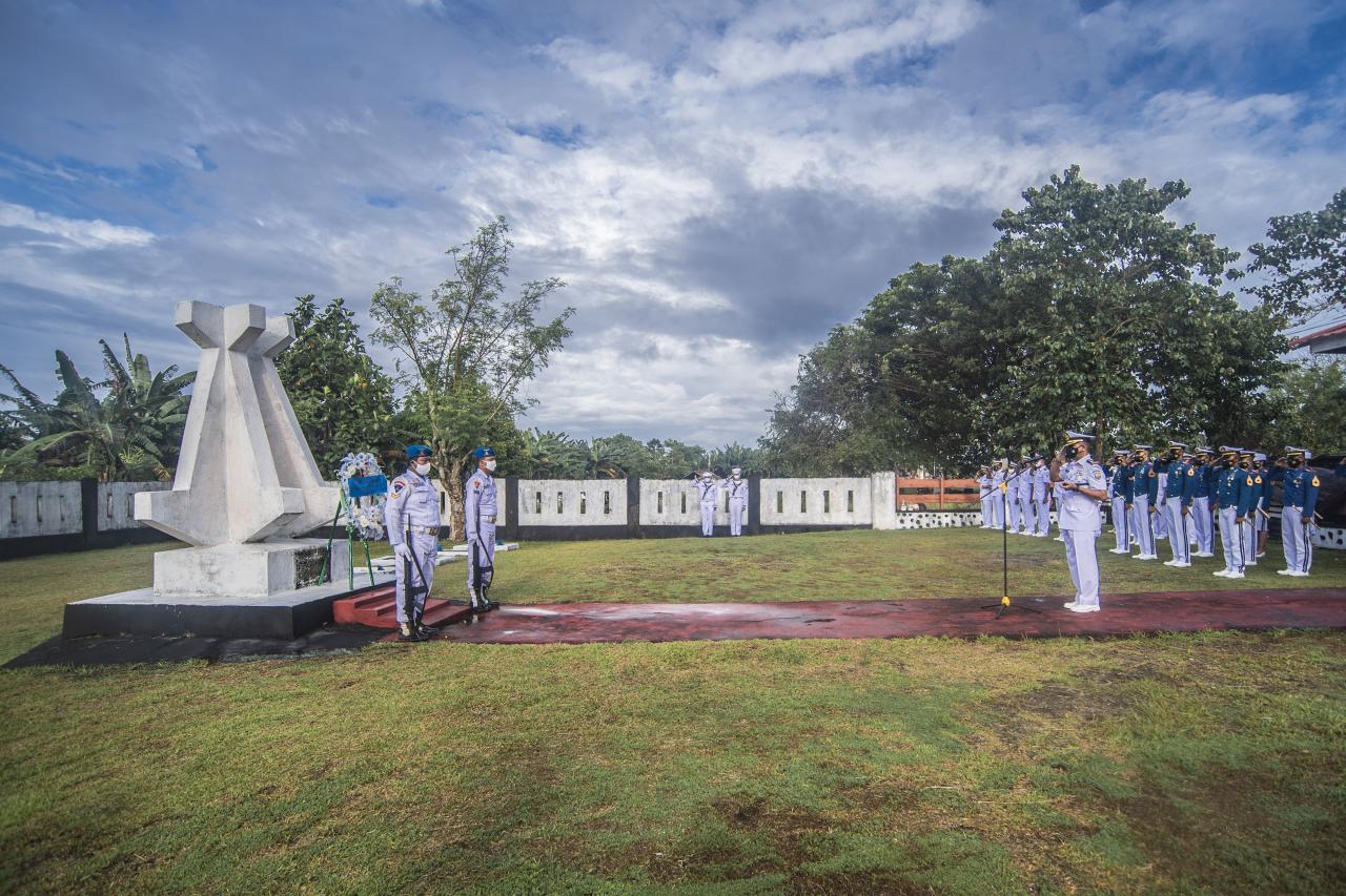 Ziarah Taman Makam Pahlawan...