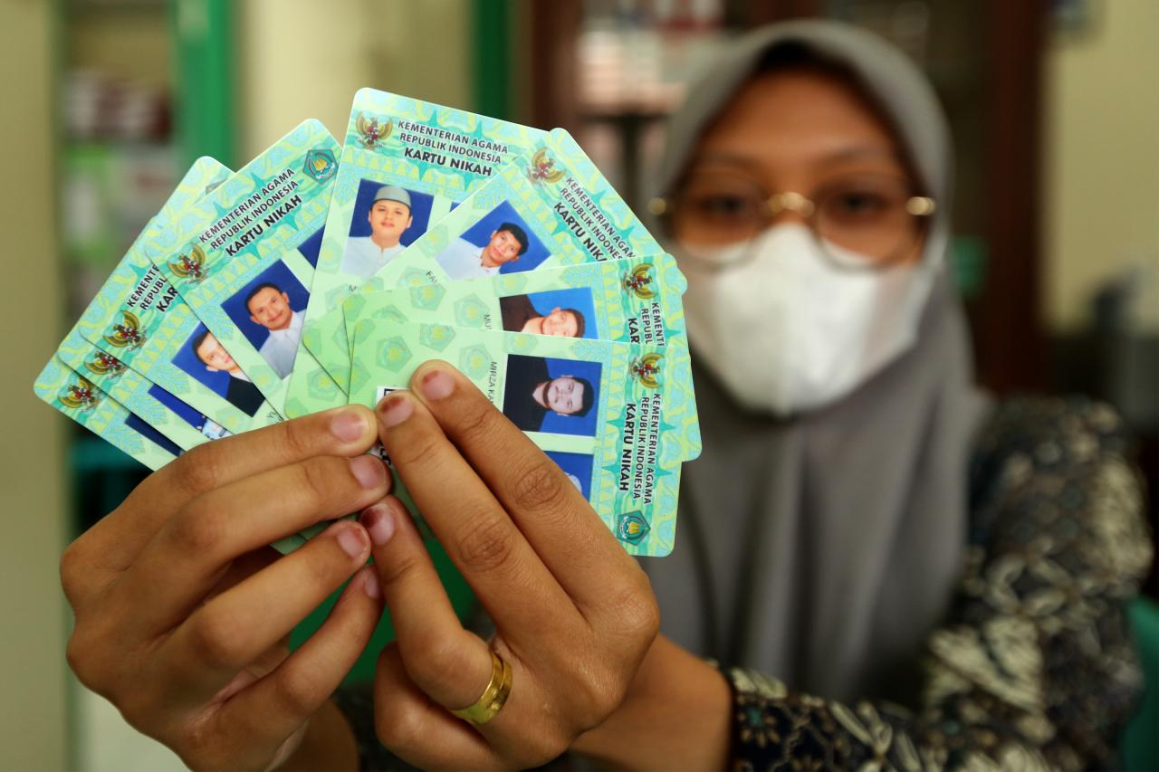 Peralihan Kartu Nikah...
