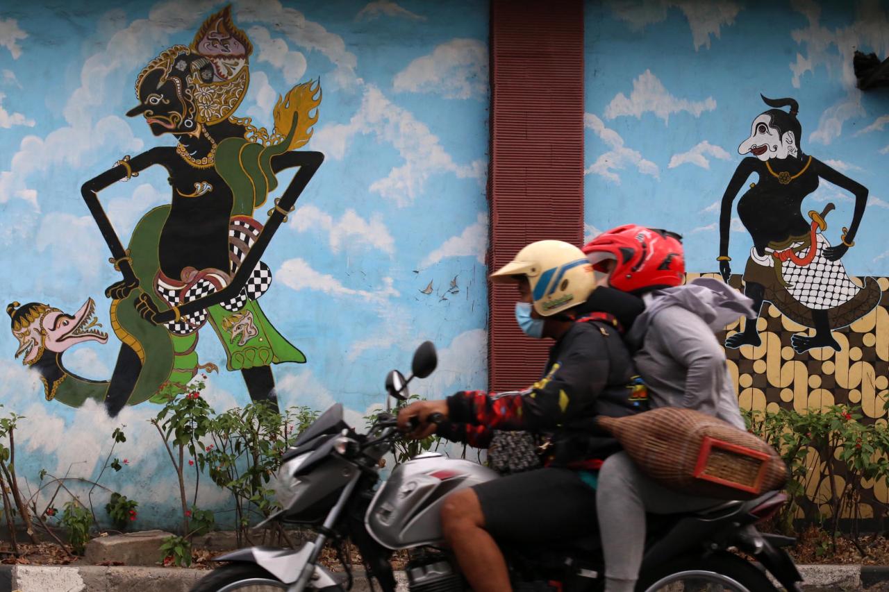 Pemprov Jatim Beri Diskon...