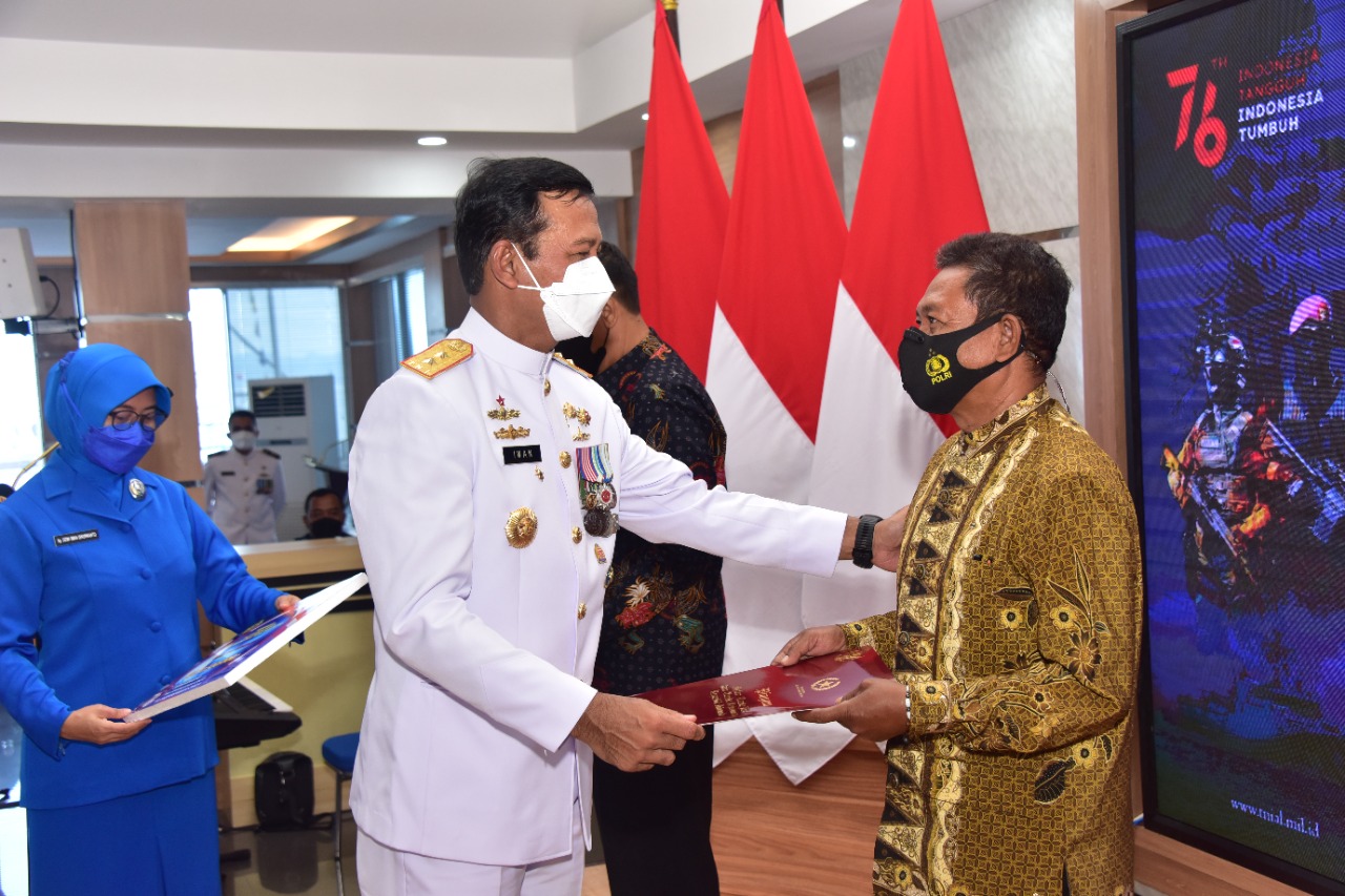 Upacara Peringatan HUT...