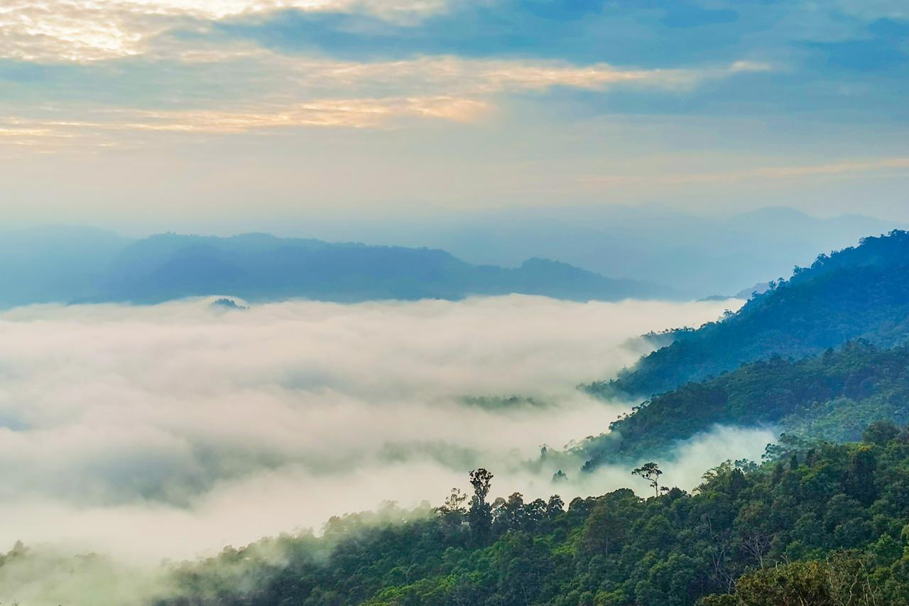 Berwisata ke Negeri...