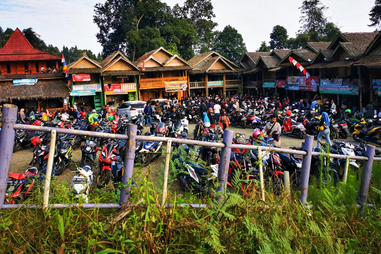 Berwisata ke Negeri...