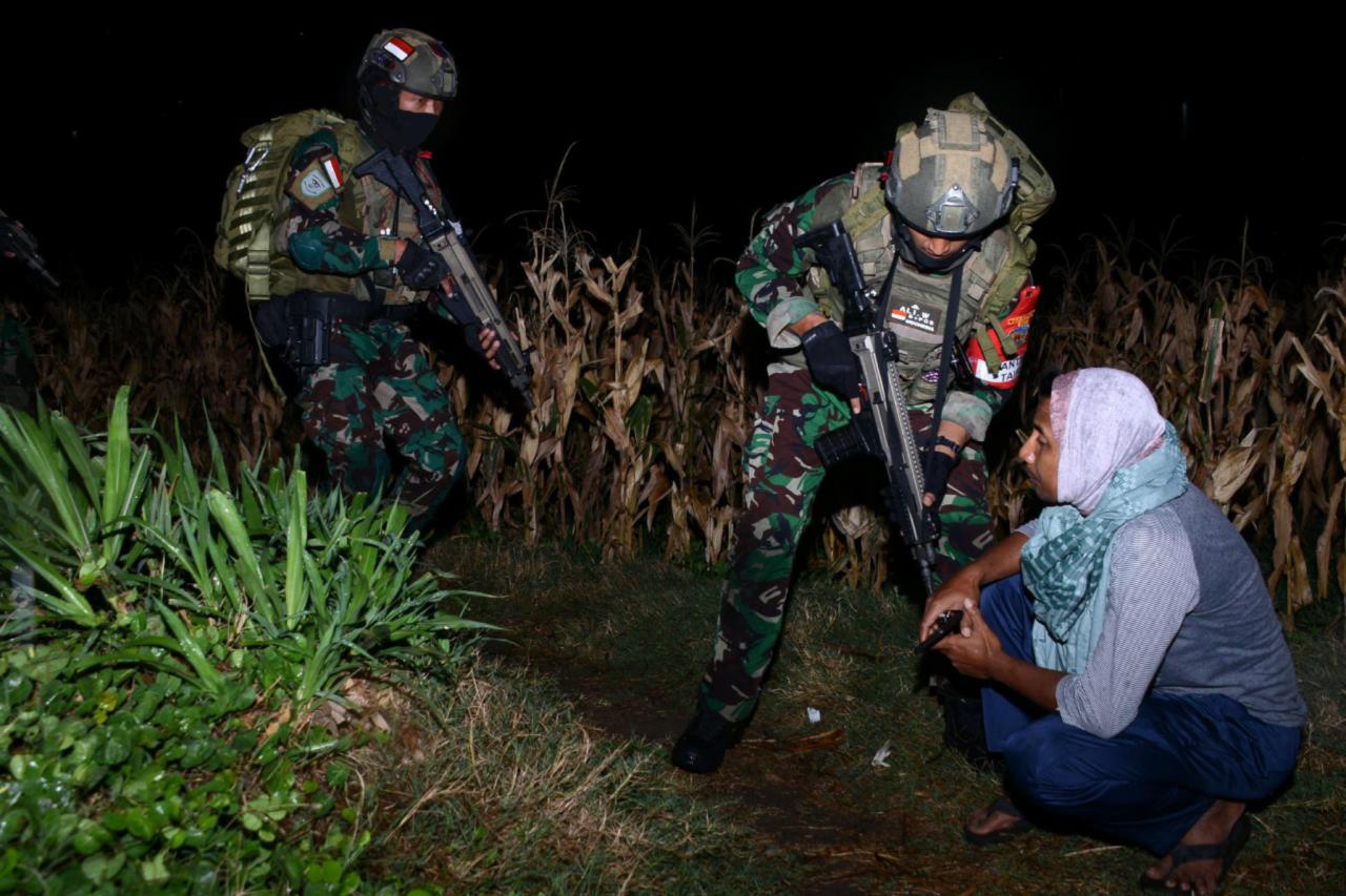 Senyap dan Mematikan,...