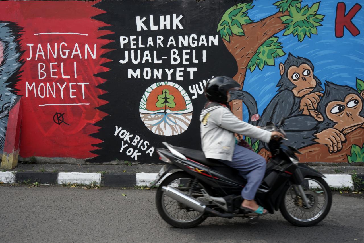 Mural Tolak Perdagangan...