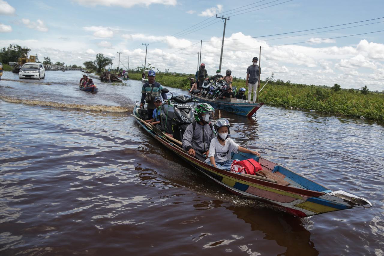 Banjir Luapan Sungai...