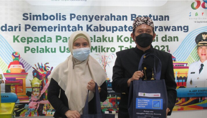 Rayakan HUT ke-388 Karawang,...