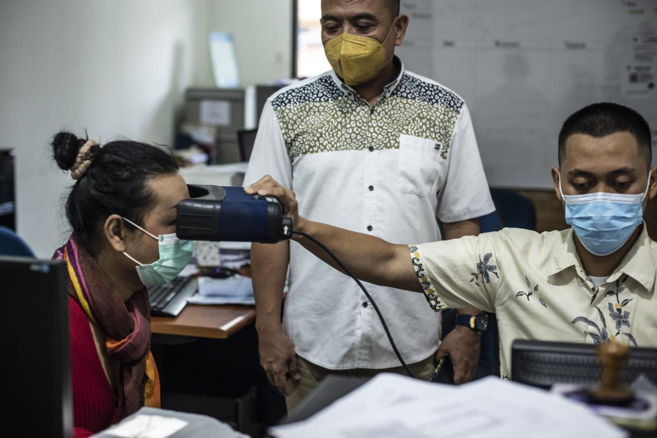 E-KTP Transgender di...