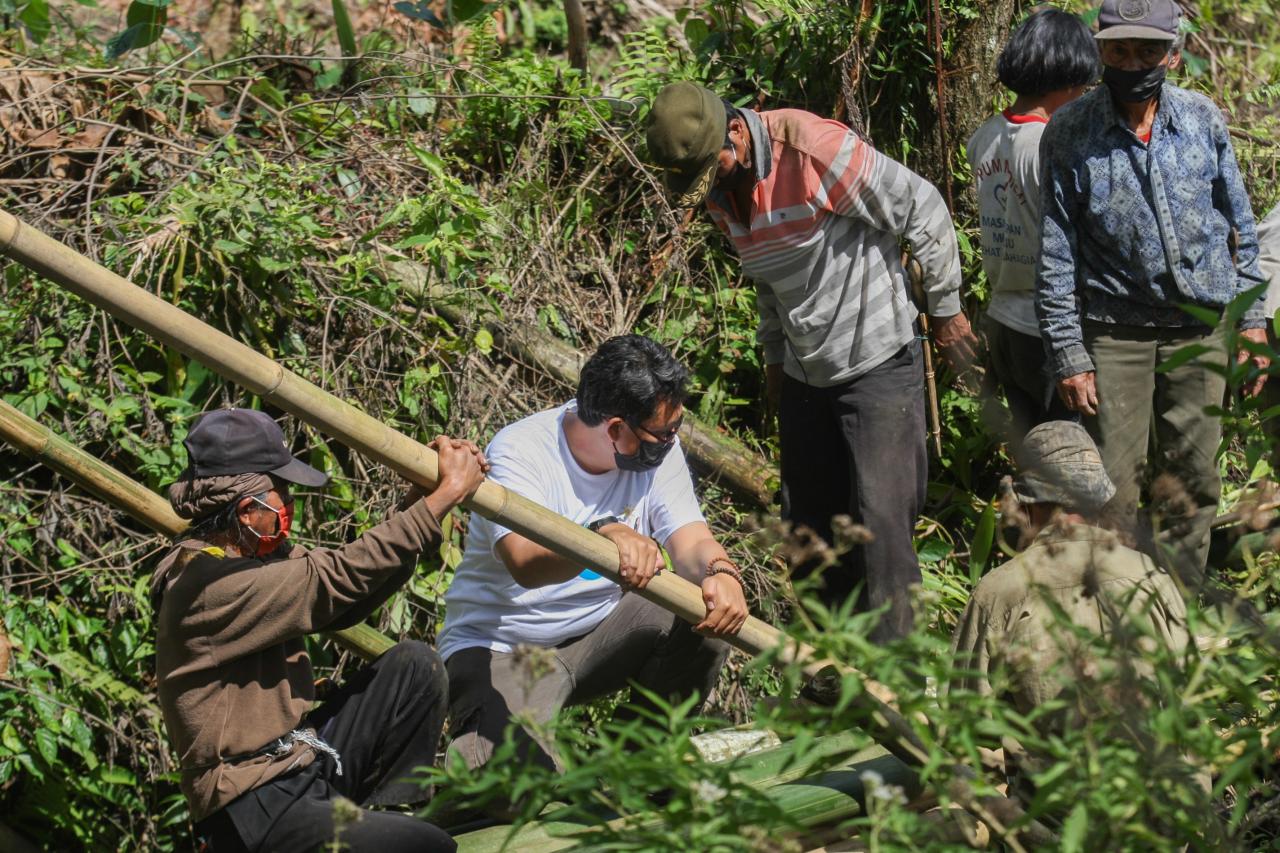 Relawan MNC Peduli Gotong...