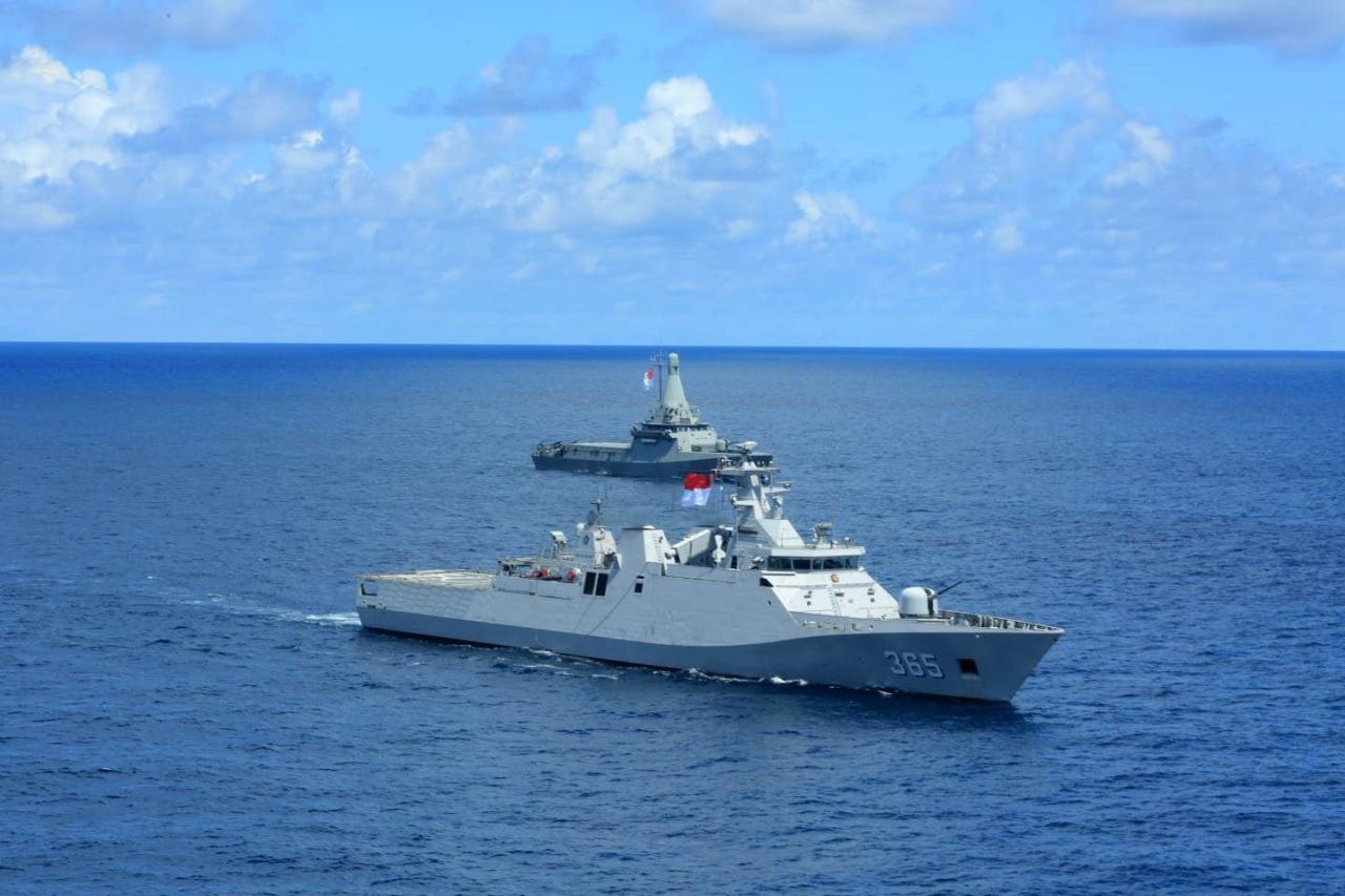 Kapal Perang TNI AL...