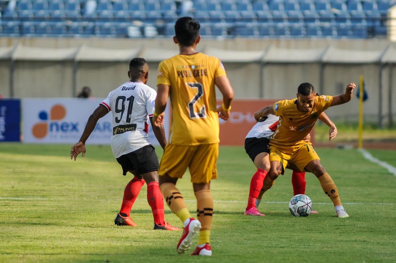 Babak Pertama Liga 1,...