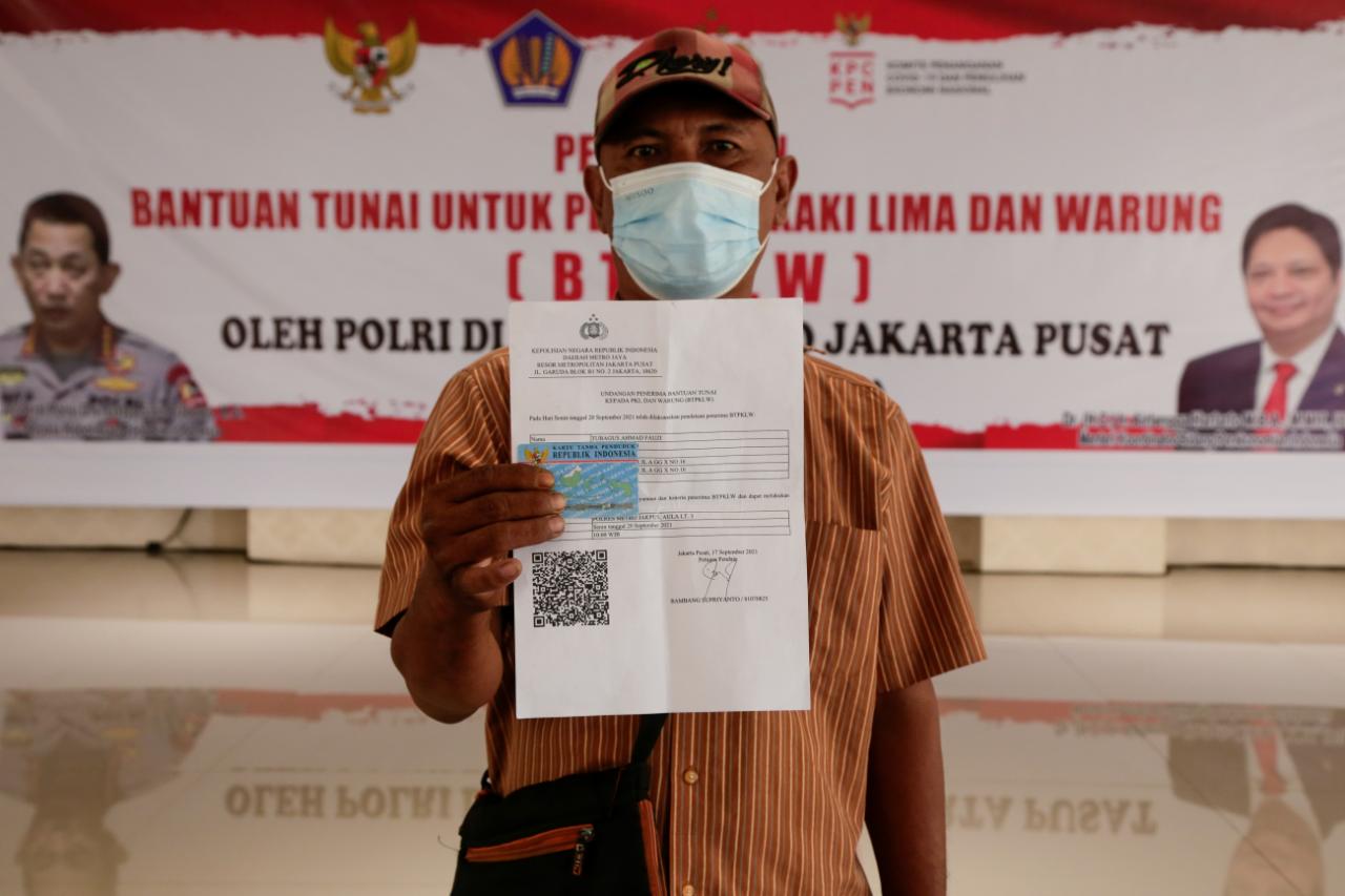 4.500 PKL dan Warung...