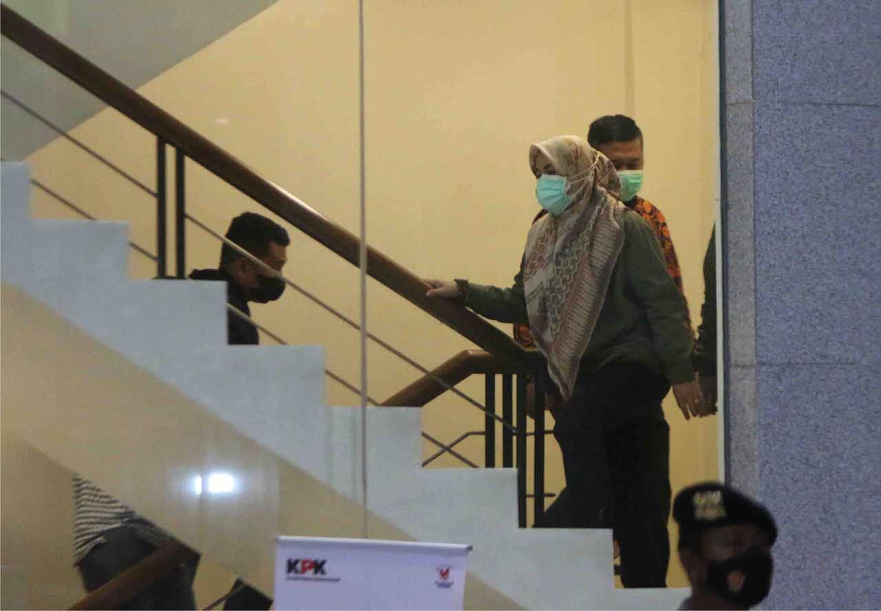 Tiba di KPK, Bupati...