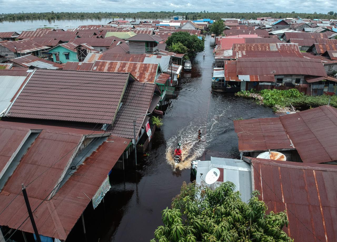 Banjir Meluas di Kota...