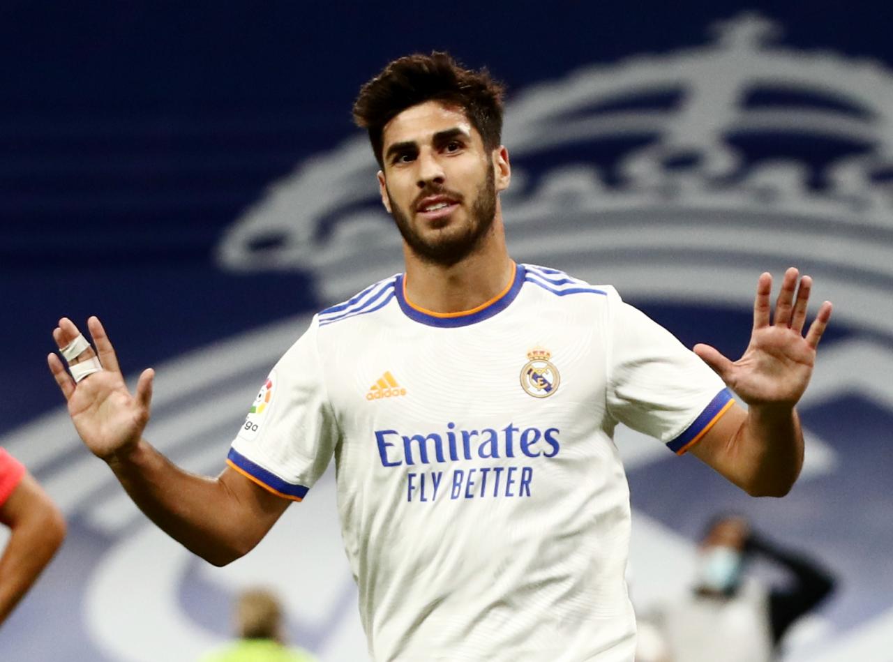 Raksasa Madrid Bantai...