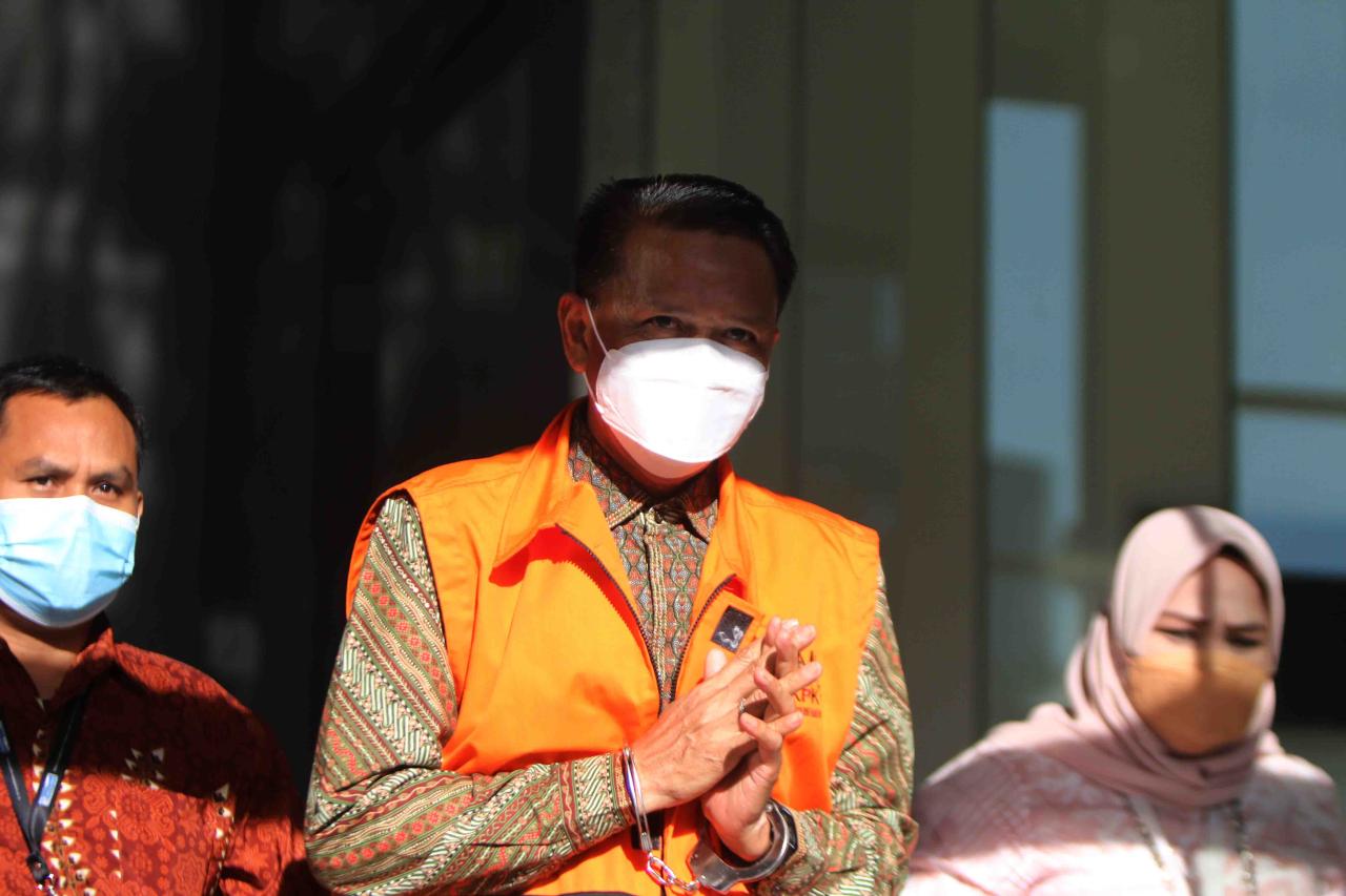 Sidang Lanjutan Gubernur...